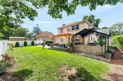 7 Mayfair Road Baldwin NY 11510