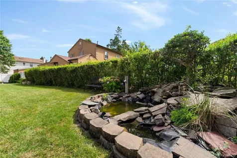 7 Mayfair Road Baldwin NY 11510