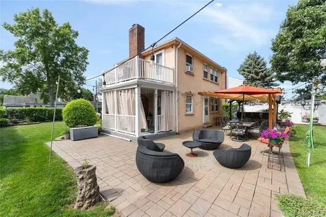 7 Mayfair Road Baldwin NY 11510