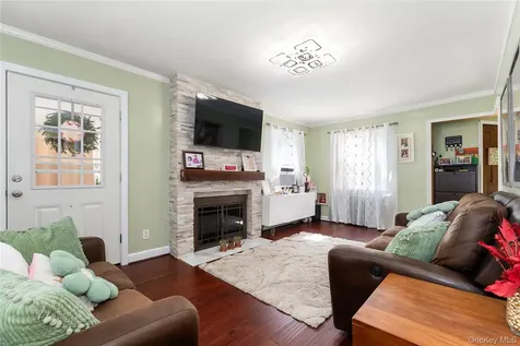 7 Mayfair Road Baldwin NY 11510