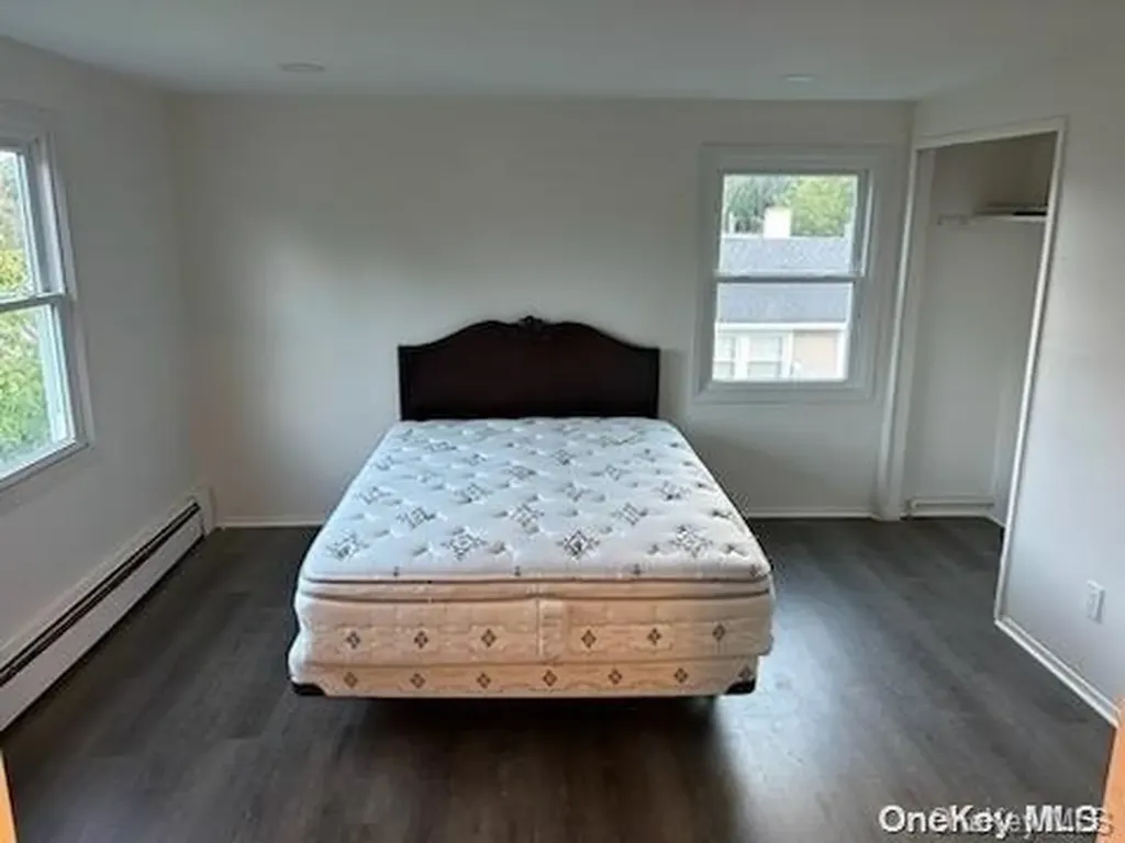 9 Maureen Lane Stony Brook NY 11790