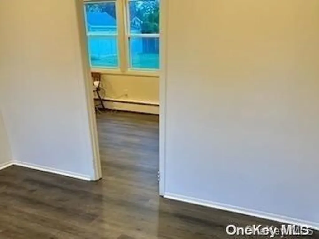 9 Maureen Lane Stony Brook NY 11790