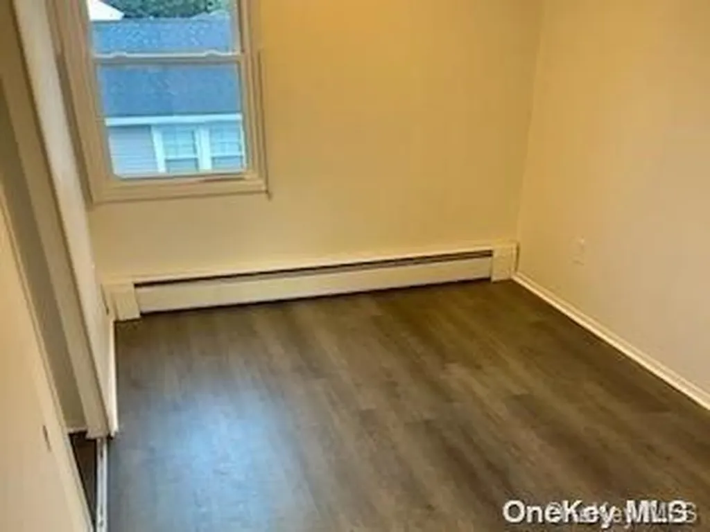 9 Maureen Lane Stony Brook NY 11790