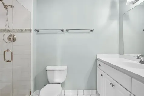 25 The Hamlet Pelham NY 10803