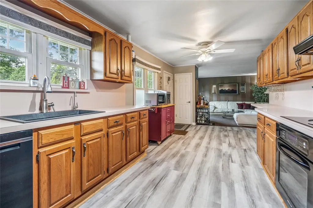 3 Lilly Court Moriches NY 11955
