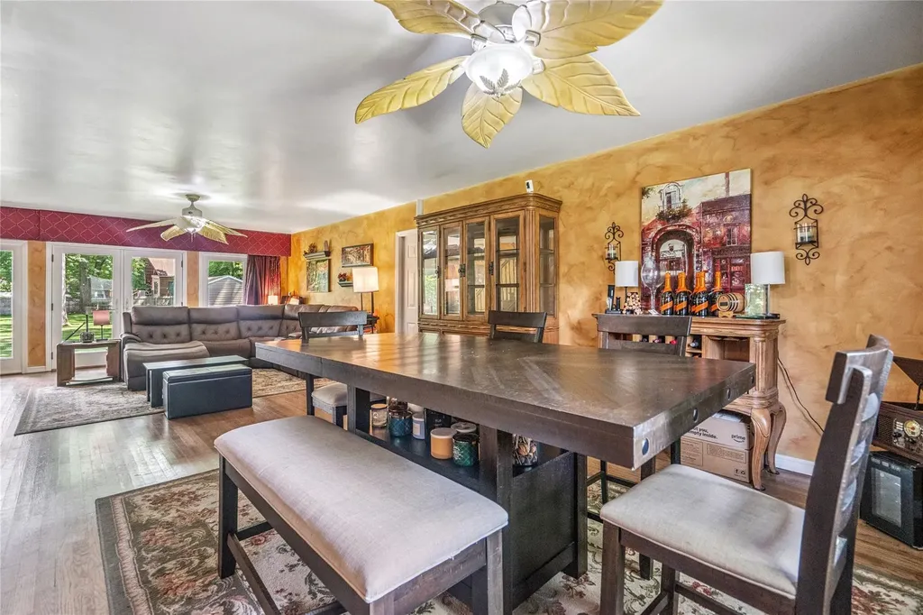 3 Lilly Court Moriches NY 11955