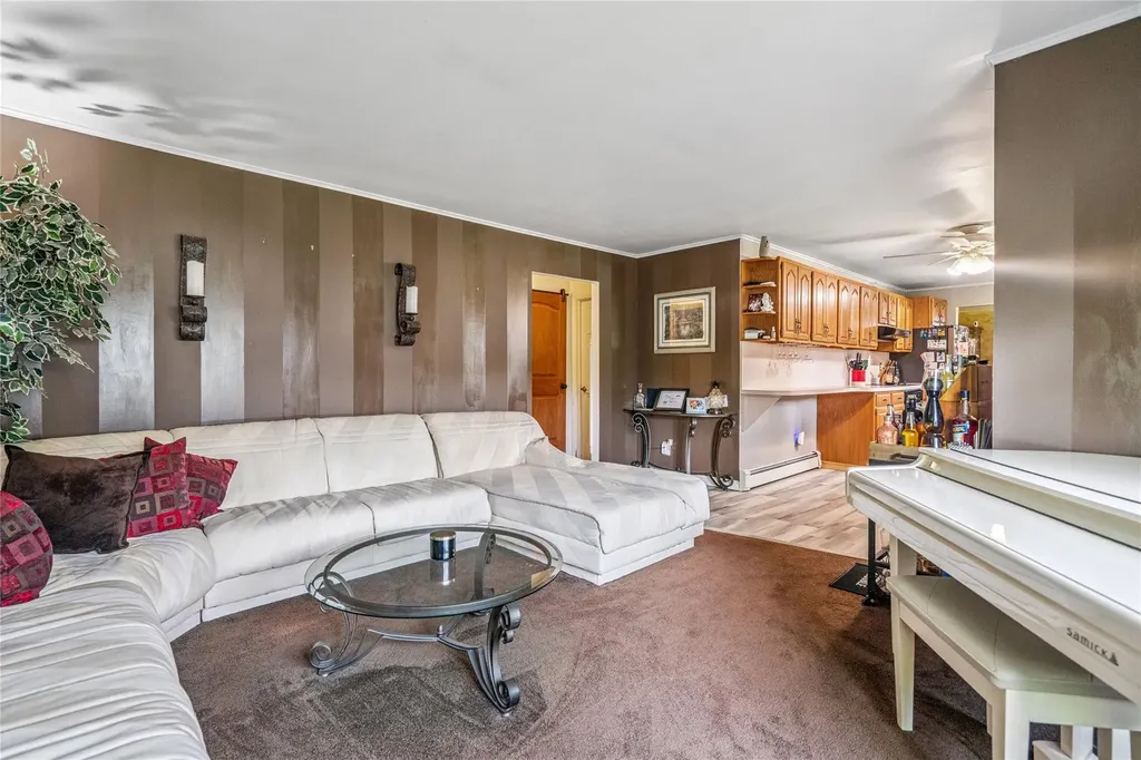 3 Lilly Court Moriches NY 11955