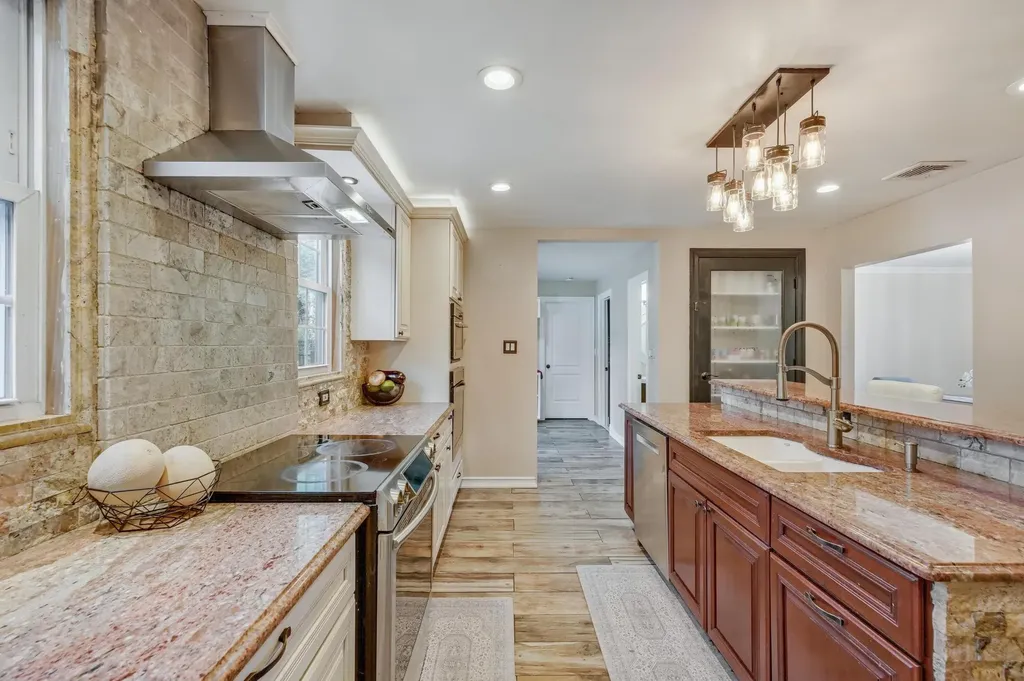 8 Caramel Court Commack NY 11725
