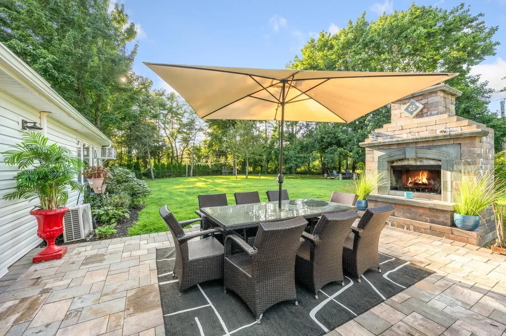 8 Caramel Court Commack NY 11725