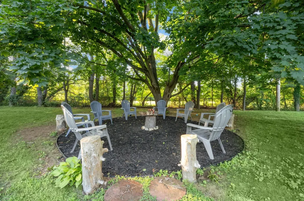 8 Caramel Court Commack NY 11725