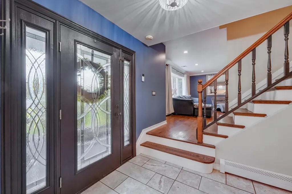 8 Caramel Court Commack NY 11725