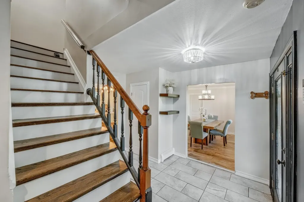 8 Caramel Court Commack NY 11725