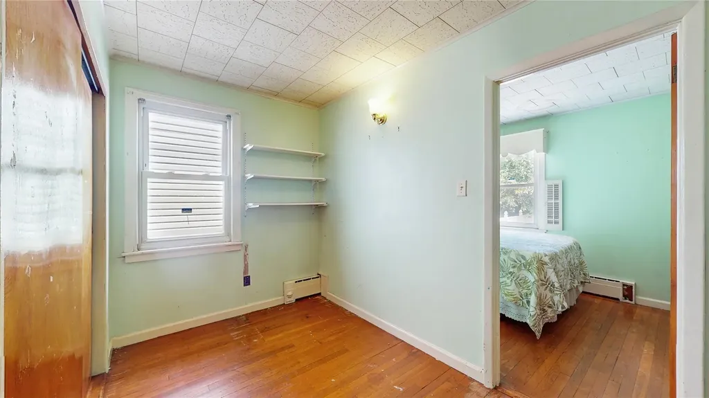 987 E 42nd Street Brooklyn NY 11210