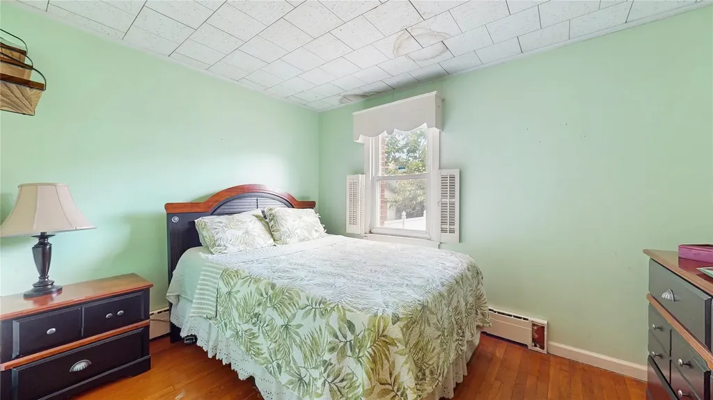 987 E 42nd Street Brooklyn NY 11210