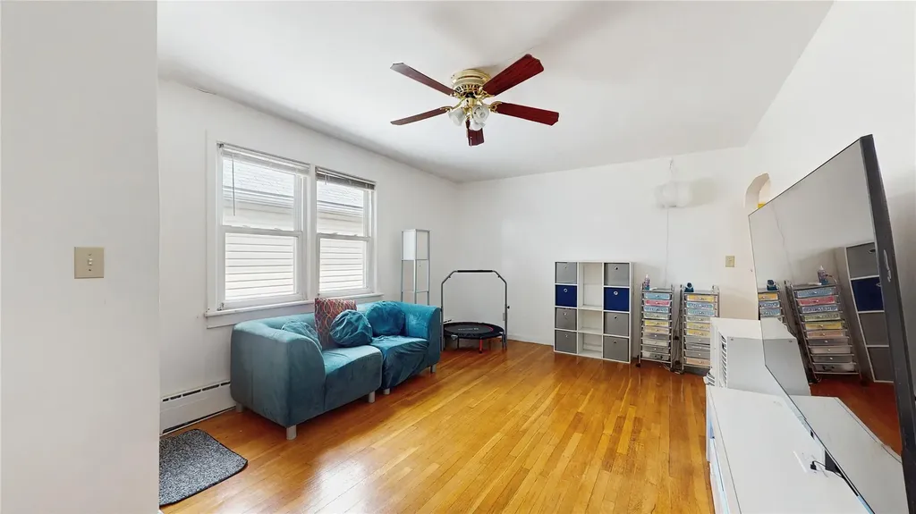 987 E 42nd Street Brooklyn NY 11210