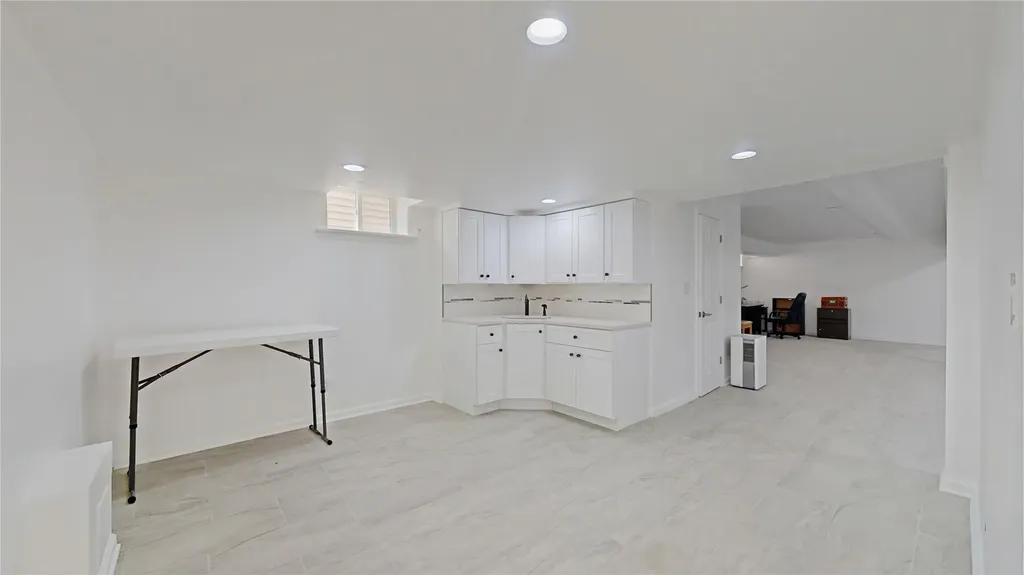 987 E 42nd Street Brooklyn NY 11210