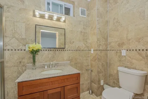 402 Johnson Avenue Bohemia NY 11716