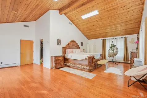 402 Johnson Avenue Bohemia NY 11716