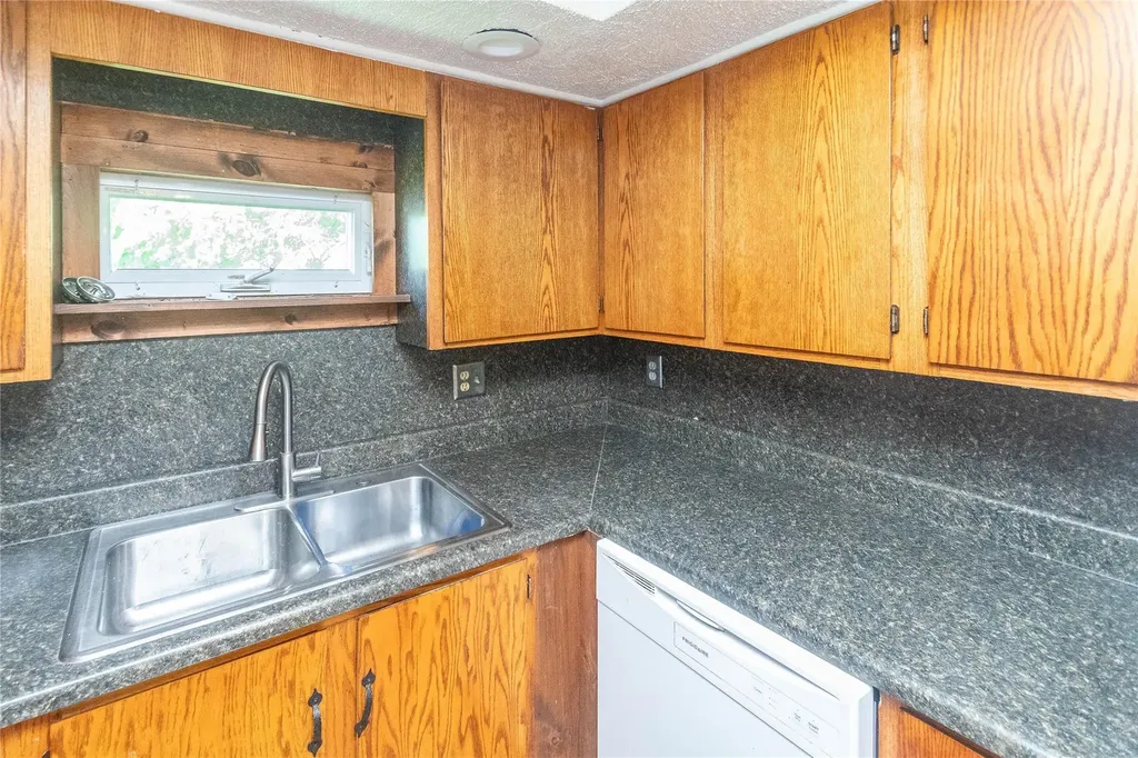 48 Petit Avenue Kingston NY 12401