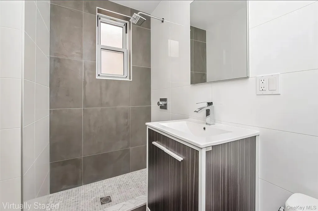 142-20 Franklin Avenue Flushing NY 11355