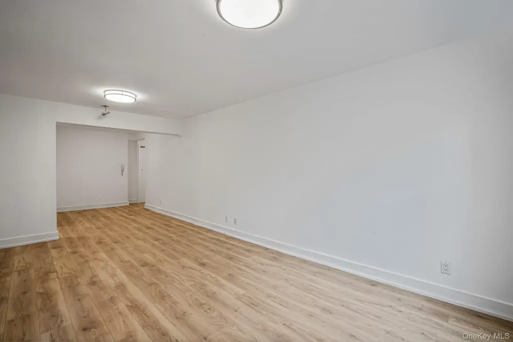 142-20 Franklin Avenue Flushing NY 11355