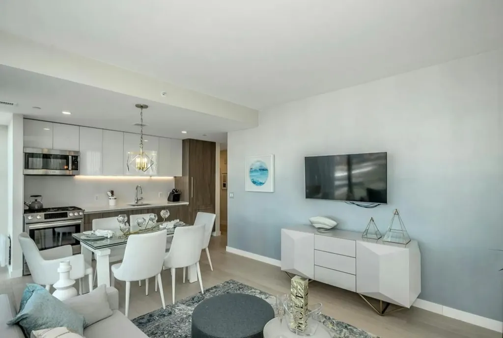 131-01 40th Road Flushing NY 11354