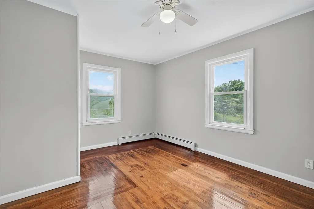 2213 Mount Hope Road Middletown NY 10940