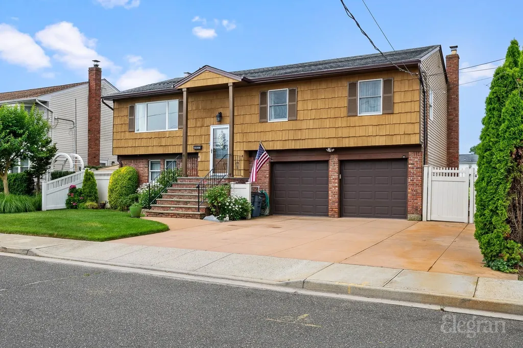 3408 Parkway Drive Baldwin NY 11510