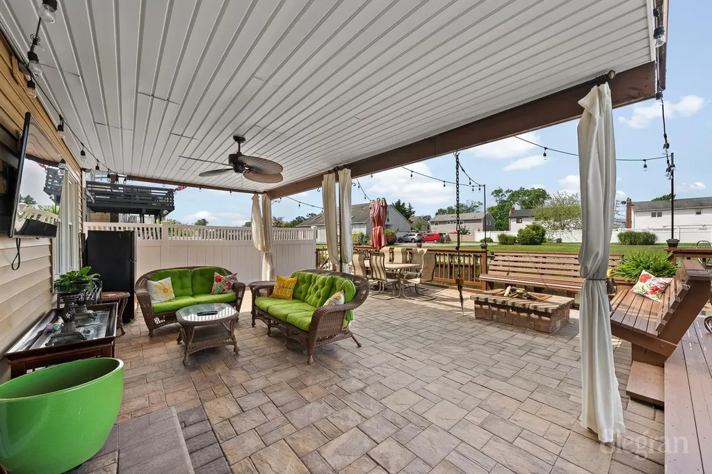 3408 Parkway Drive Baldwin NY 11510