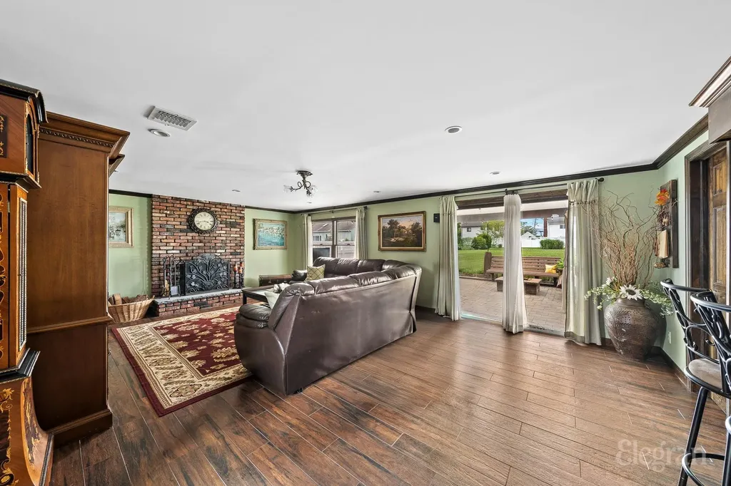 3408 Parkway Drive Baldwin NY 11510