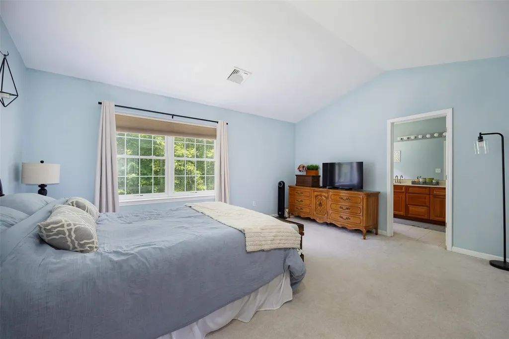 251 Pinebrook Drive Hyde Park NY 12538