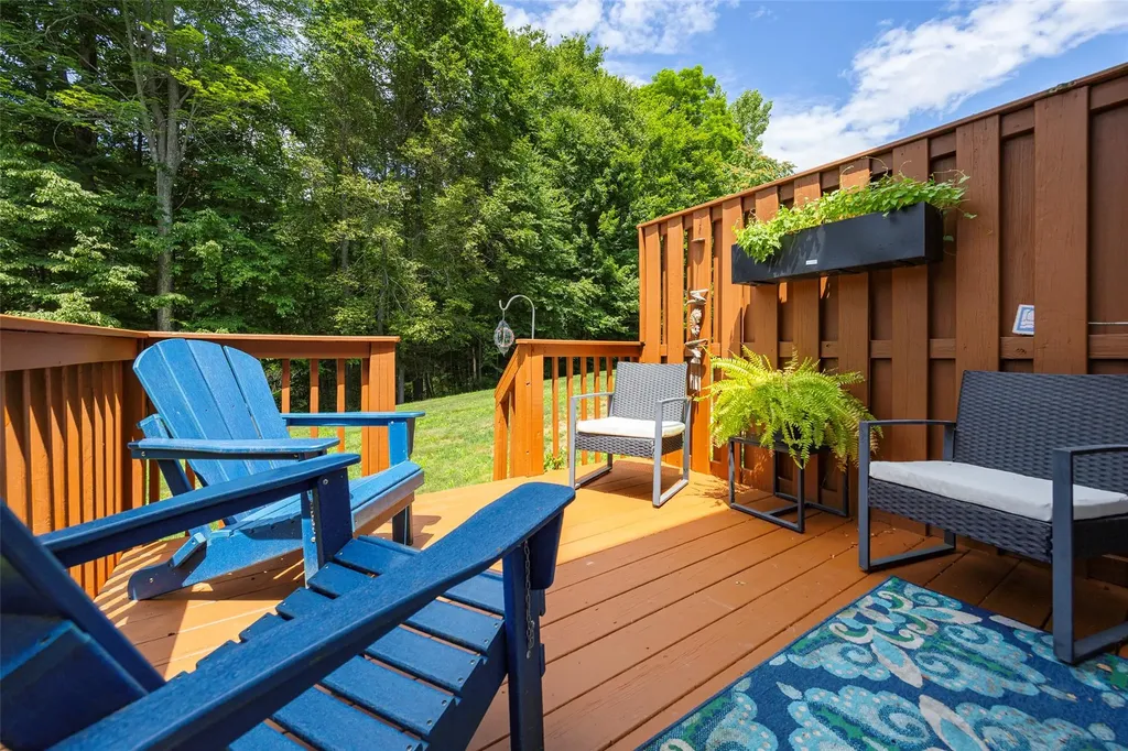 251 Pinebrook Drive Hyde Park NY 12538
