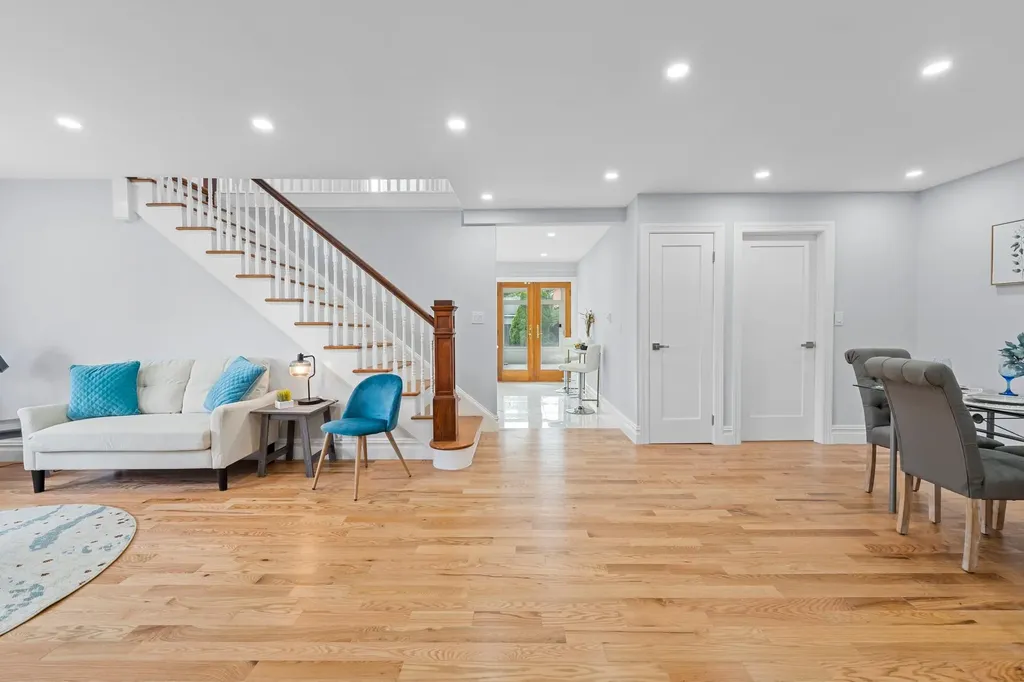 2754 Natta Boulevard Bellmore NY 11710