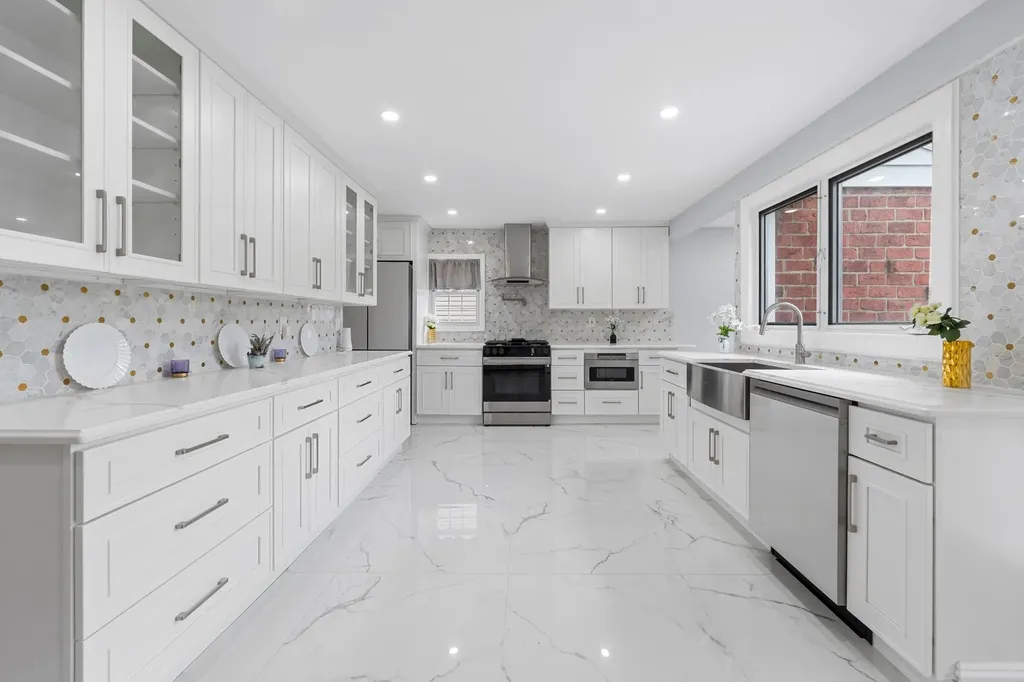 2754 Natta Boulevard Bellmore NY 11710