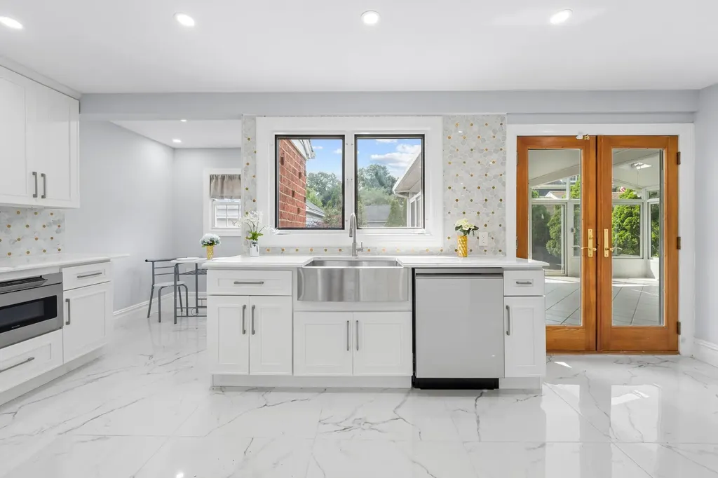 2754 Natta Boulevard Bellmore NY 11710