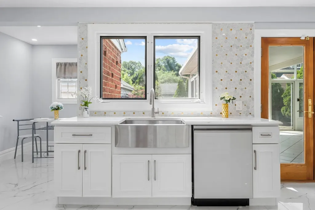 2754 Natta Boulevard Bellmore NY 11710