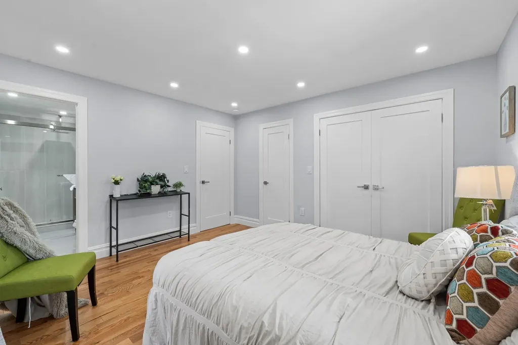 2754 Natta Boulevard Bellmore NY 11710