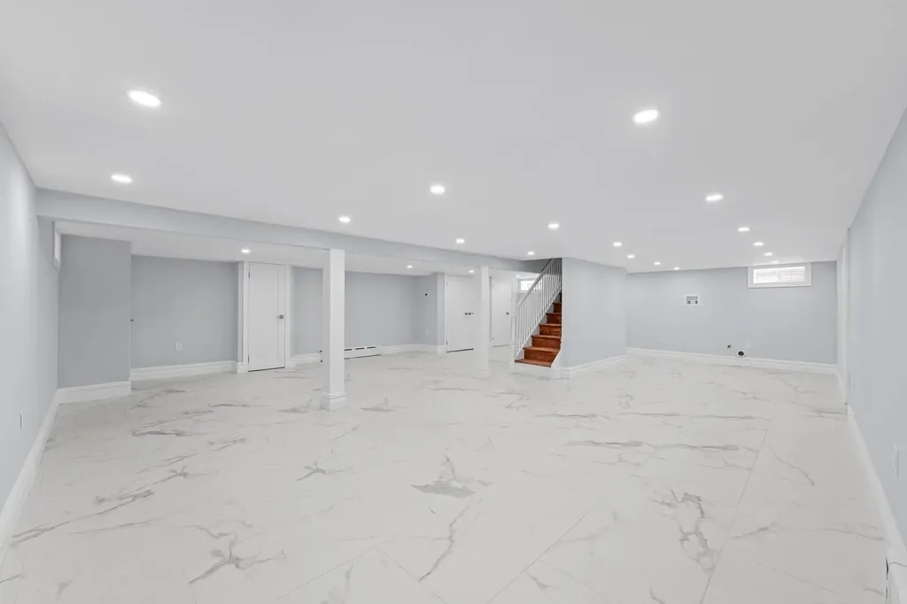 2754 Natta Boulevard Bellmore NY 11710