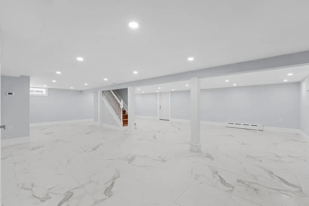 2754 Natta Boulevard Bellmore NY 11710