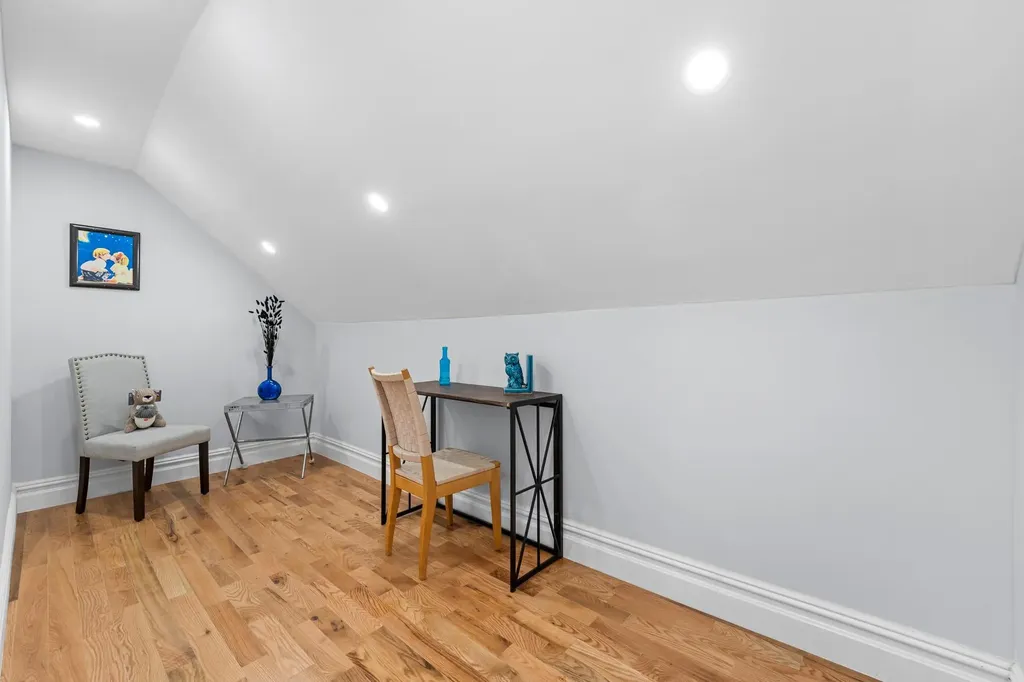 2754 Natta Boulevard Bellmore NY 11710