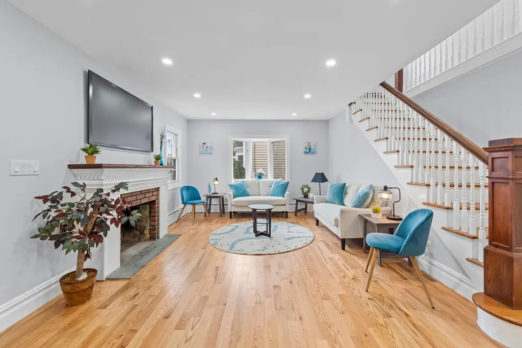 2754 Natta Boulevard Bellmore NY 11710