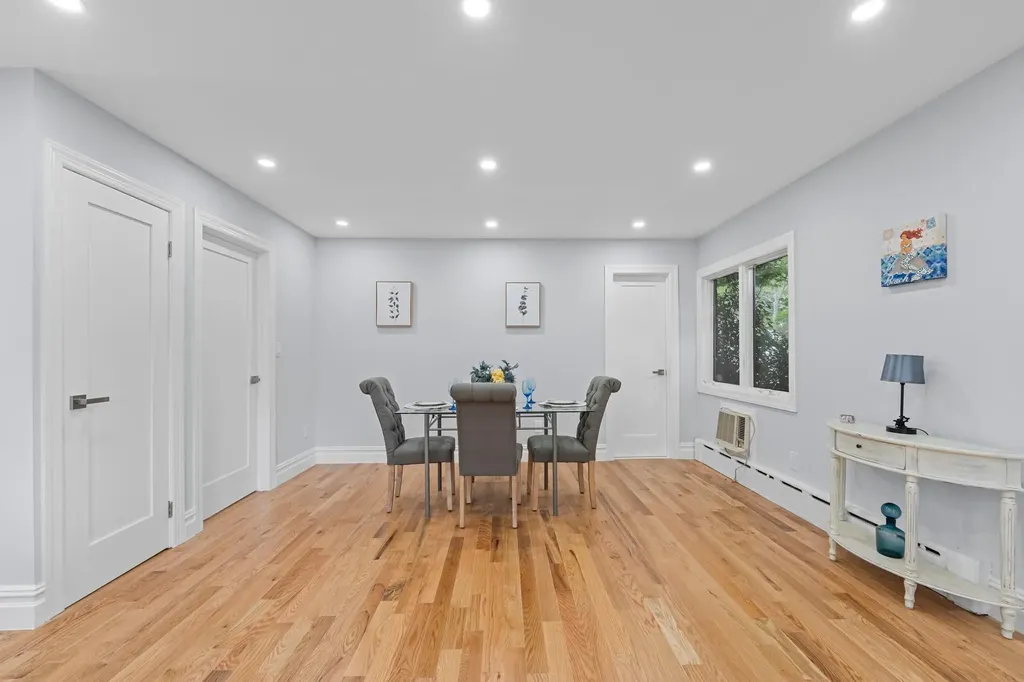 2754 Natta Boulevard Bellmore NY 11710