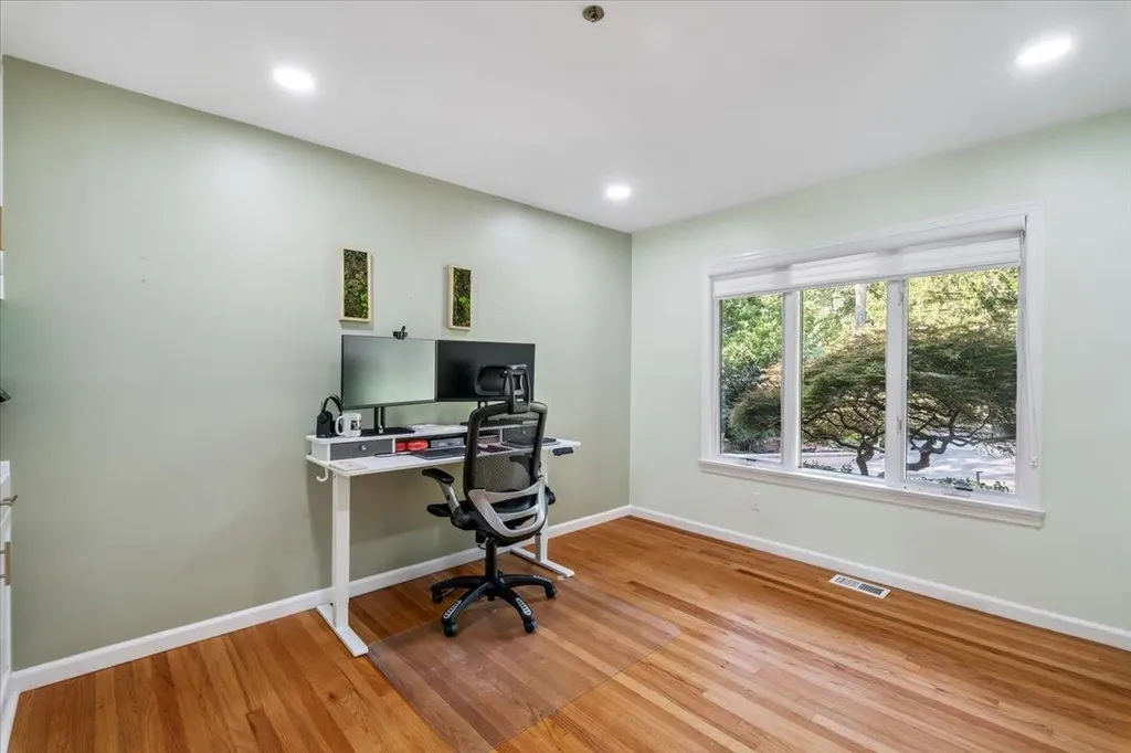 6 Kaateskill Place Scarsdale NY 10583