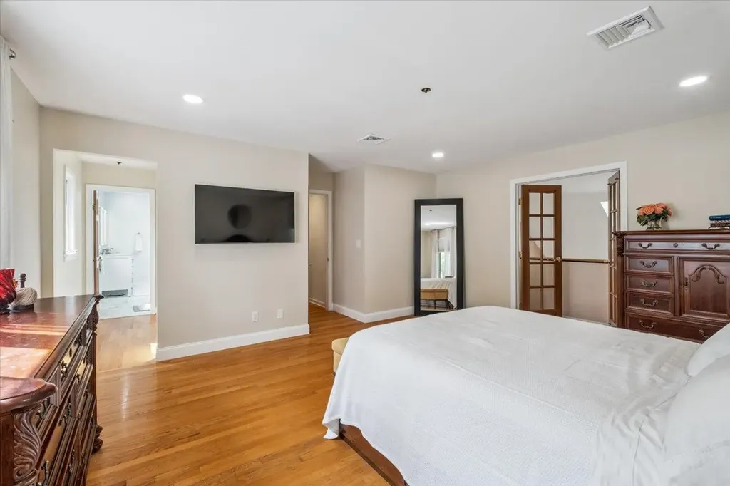 6 Kaateskill Place Scarsdale NY 10583