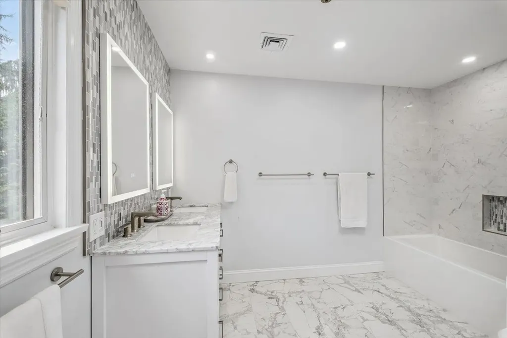 6 Kaateskill Place Scarsdale NY 10583