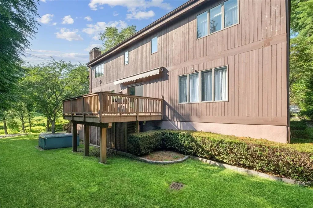 6 Kaateskill Place Scarsdale NY 10583