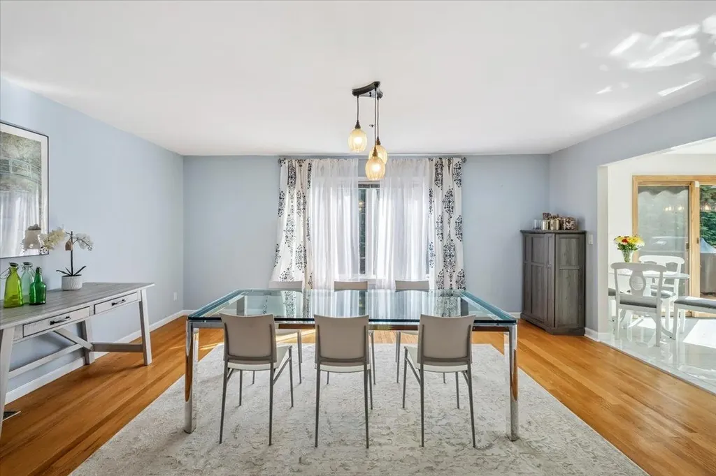 6 Kaateskill Place Scarsdale NY 10583