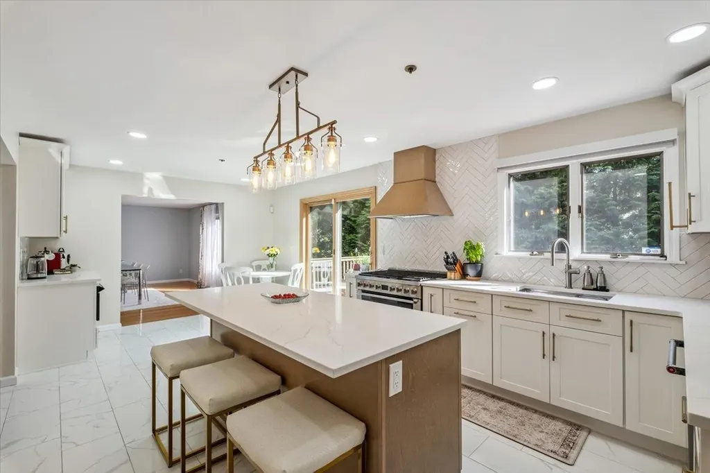 6 Kaateskill Place Scarsdale NY 10583