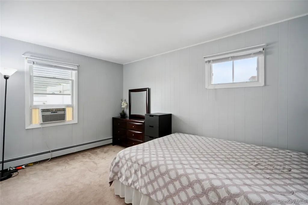 11 Sunrise Street Plainview NY 11803