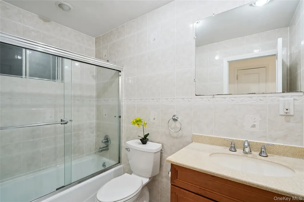 11 Sunrise Street Plainview NY 11803